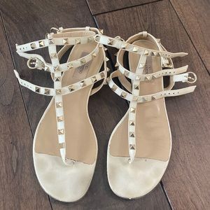 Valentino Ivory Rockstud Ankle Wrap Strappy Leather Flat Gladiator Sandals